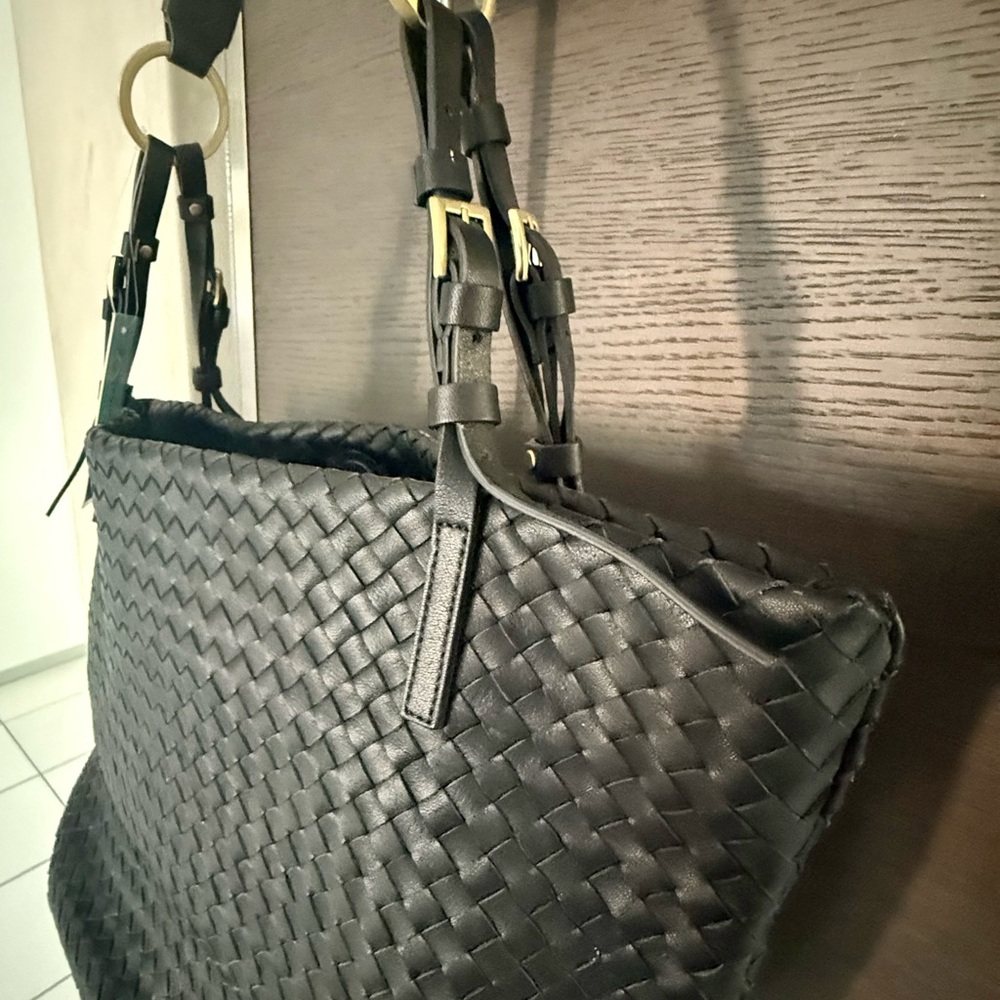 Aqua Madonna Black Woven Tote Bag - Picture 3 of 6
